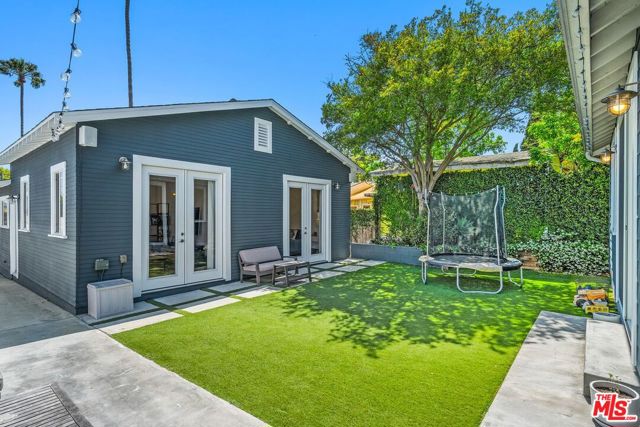 4139 Camero Avenue, Los Angeles CA: https://media.crmls.org/mediaz/7bd806f4-caf3-4d67-9a0b-9ad8b50bf740.jpg