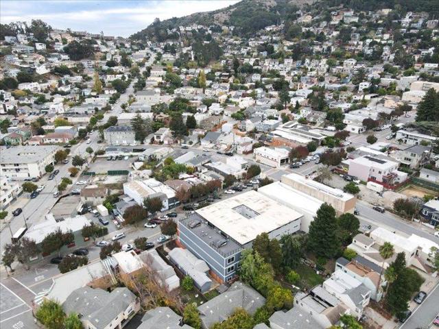 Image 4 of 8 For 18 Visitacion Avenue