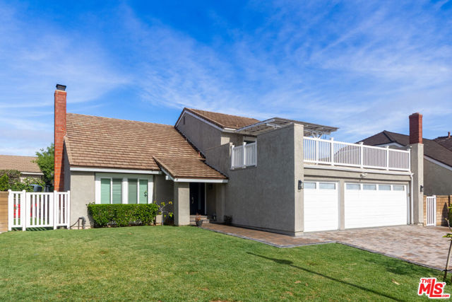 879 Shadowgrove Street, Brea CA: https://media.crmls.org/mediaz/7bd96b5f-8b08-4e70-bb34-1d53a6d387bf.jpg