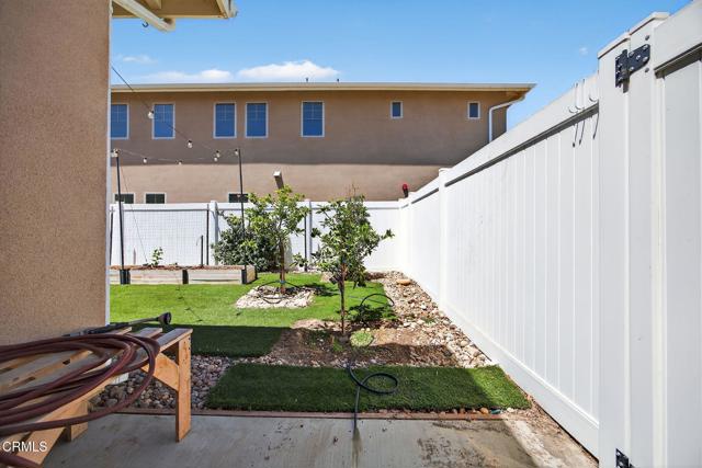 100 Main Street, Piru CA: https://media.crmls.org/mediaz/7bda6dfe-63f2-4509-bd0e-723e4a775639.jpg