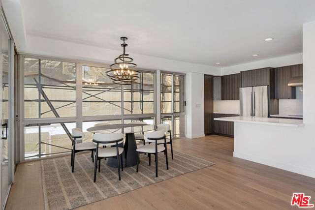515 Ocean Avenue, Santa Monica CA: https://media.crmls.org/mediaz/7bda7236-589b-4812-a292-4987ae5bf372.jpg