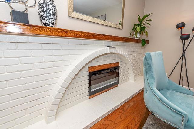 32409 Elizabeth Way, Union City CA: https://media.crmls.org/mediaz/7bdb1bef-a349-419c-8134-8f7028d76957.jpg