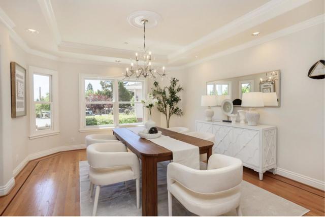510 Oak Park Way, Redwood City CA: https://media.crmls.org/mediaz/7bdbd82e-d523-4ddc-bbc9-baa0329d493f.jpg