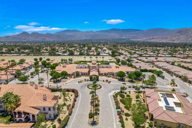 2802 Via Calderia, Palm Desert CA: https://media.crmls.org/mediaz/7bdd3fe8-69fa-4508-b83e-ea7a87752bd8.jpg