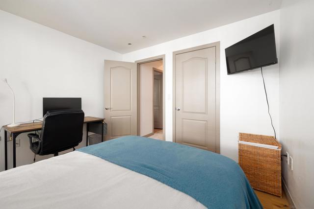 1750 Kettner Blvd, San Diego CA: https://media.crmls.org/mediaz/7bde7de6-73ab-4ef8-bde3-320382858656.jpg