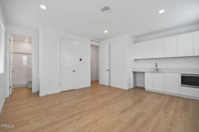 Detail Gallery Image 17 of 54 For 2364 Haley Point #103,  Ventura,  CA 93003 - 3 Beds | 3/1 Baths