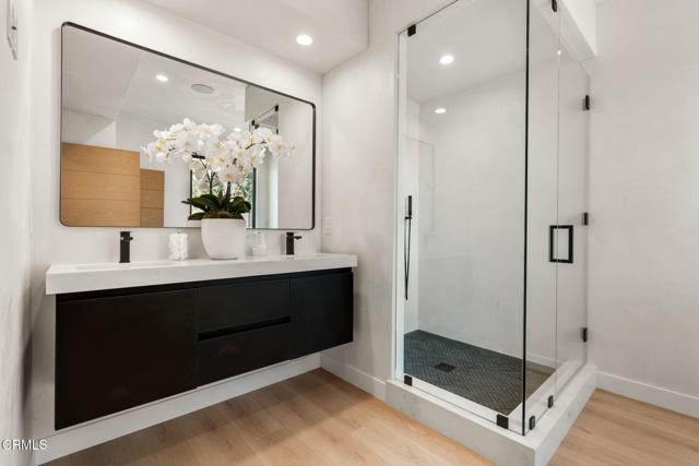 Detail Gallery Image 11 of 21 For 708 Skyview Ter, Ventura,  CA 93003 - 4 Beds | 2/1 Baths