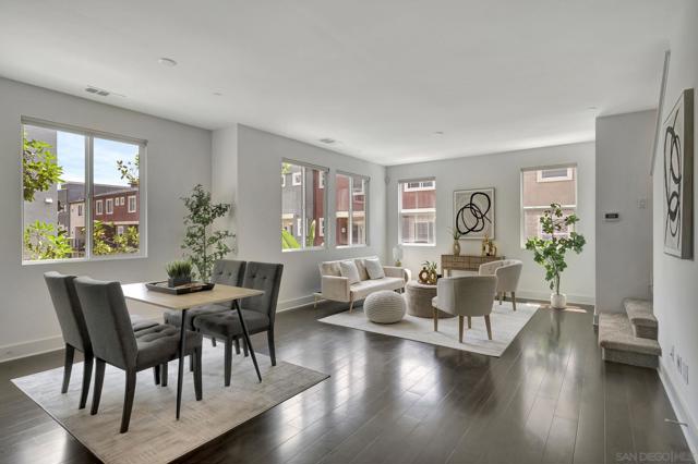 7786 Stylus Dr, San Diego CA: https://media.crmls.org/mediaz/7be1c40a-2ed4-472d-ba94-90a2252151fc.jpg