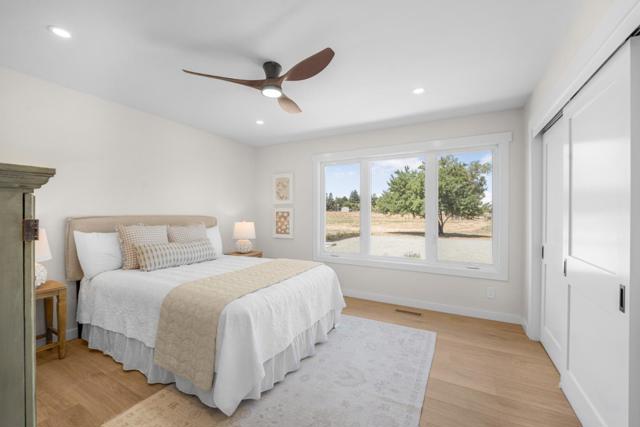 461 Morada Lane, Hollister CA: https://media.crmls.org/mediaz/7be3023e-0c9b-4ade-a8b1-94495abf7ace.jpg