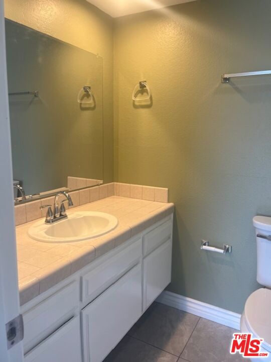 533 W 219th Street, Carson CA: https://media.crmls.org/mediaz/7be31416-f42b-49ea-a787-1b69d08315ba.jpg