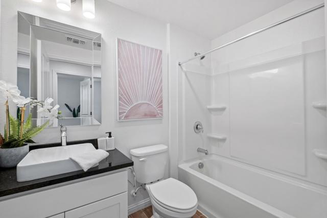 1452 Lavender Loop, Milpitas CA: https://media.crmls.org/mediaz/7be36ace-6d8f-456b-b6cc-b056d83d2627.jpg
