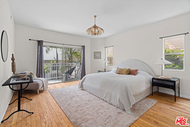 1524 Franklin Street, Santa Monica CA: https://media.crmls.org/mediaz/7be377ac-94e1-4246-a6fa-38cc9d48cb70.jpg