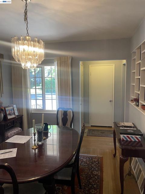 1256 Glen Drive, San Leandro CA: https://media.crmls.org/mediaz/7be4613e-1789-47f7-bd6a-16504ac17fe4.jpg