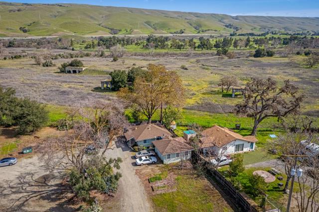 Image 11 of 91 For 584586 Monterey Road