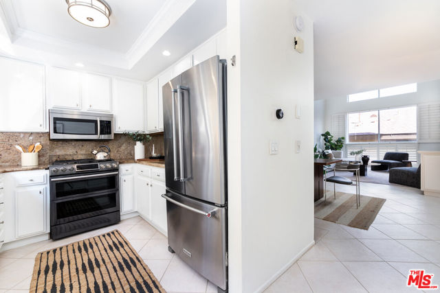 12727 Mitchell Avenue, Los Angeles CA: https://media.crmls.org/mediaz/7be539d6-1a9e-4937-af03-6ed4dc0549f9.jpg