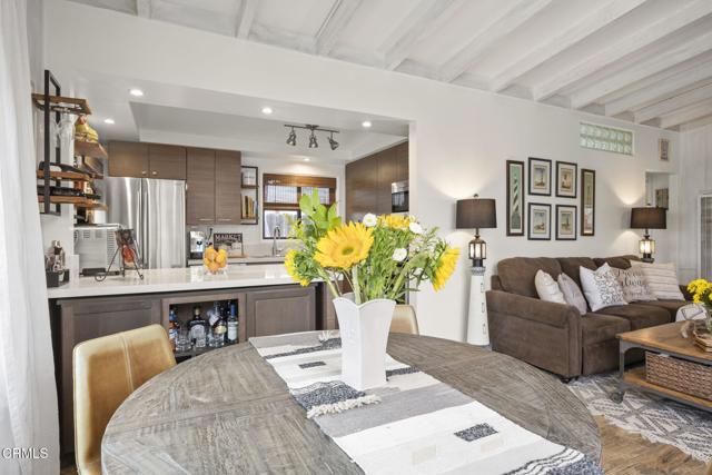 3500 Ocean Drive, Oxnard CA: https://media.crmls.org/mediaz/7be56f79-0f29-45c7-b08e-f6c6758d2527.jpg