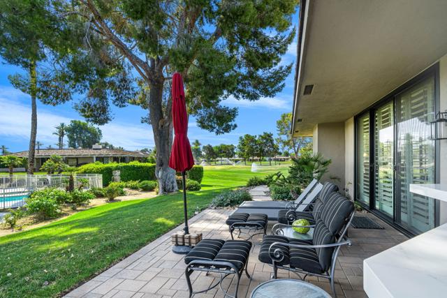 5 Seton Court, Rancho Mirage CA: https://media.crmls.org/mediaz/7be5cc2d-62b2-4143-93eb-4dd6921d1be1.jpg