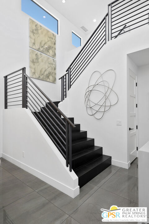 141 Blue Moon Drive, Palm Springs, CA 92262