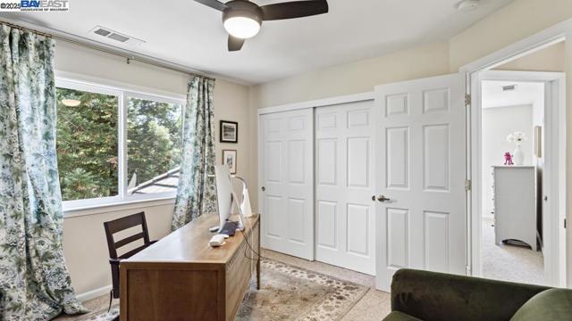 1348 Carlton Pl, Livermore CA: https://media.crmls.org/mediaz/7be7e3f6-de16-47a5-84ee-d61558f5a33b.jpg