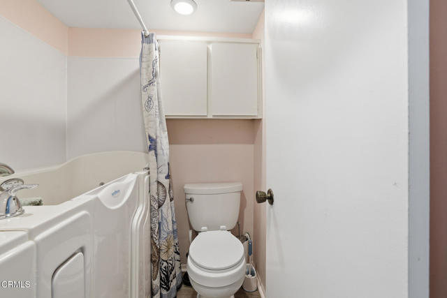 Detail Gallery Image 14 of 25 For 574 Ebbtide Cir, Port Hueneme,  CA 93041 - 3 Beds | 2 Baths