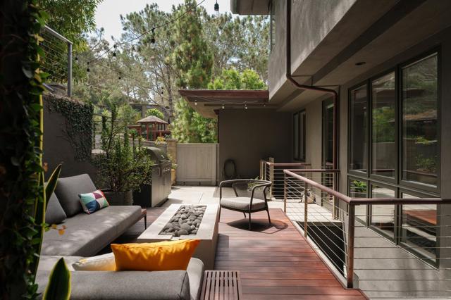 404 Pine Needles, Del Mar CA: https://media.crmls.org/mediaz/7be8884d-aa07-4ce8-808a-3f57ec0adc56.jpg