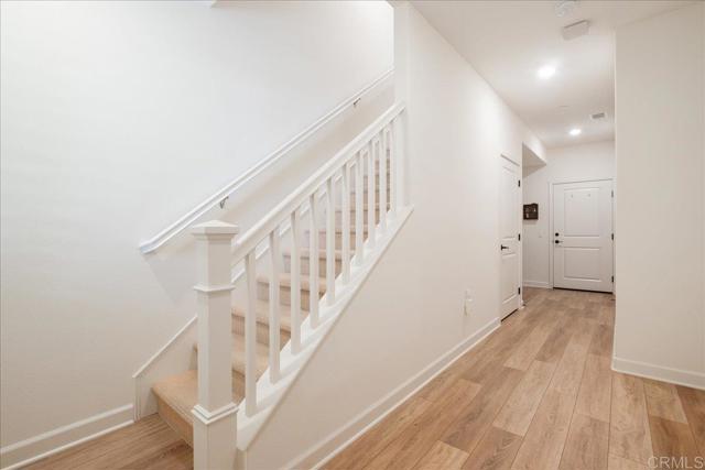 Detail Gallery Image 2 of 34 For 4366 Pacifica Way #5,  Oceanside,  CA 92056 - 4 Beds | 3/1 Baths