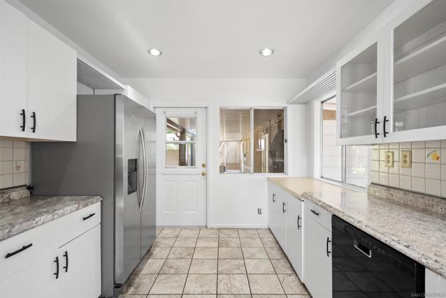 3527 Mississippi St, San Diego CA: https://media.crmls.org/mediaz/7be9c888-6852-4605-8963-1b5996f857f4.jpg