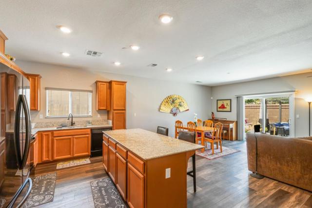 2066 Greenbriar Drive, Los Banos CA: https://media.crmls.org/mediaz/7bea82fc-7538-48a5-983a-7ece53e7fc56.jpg