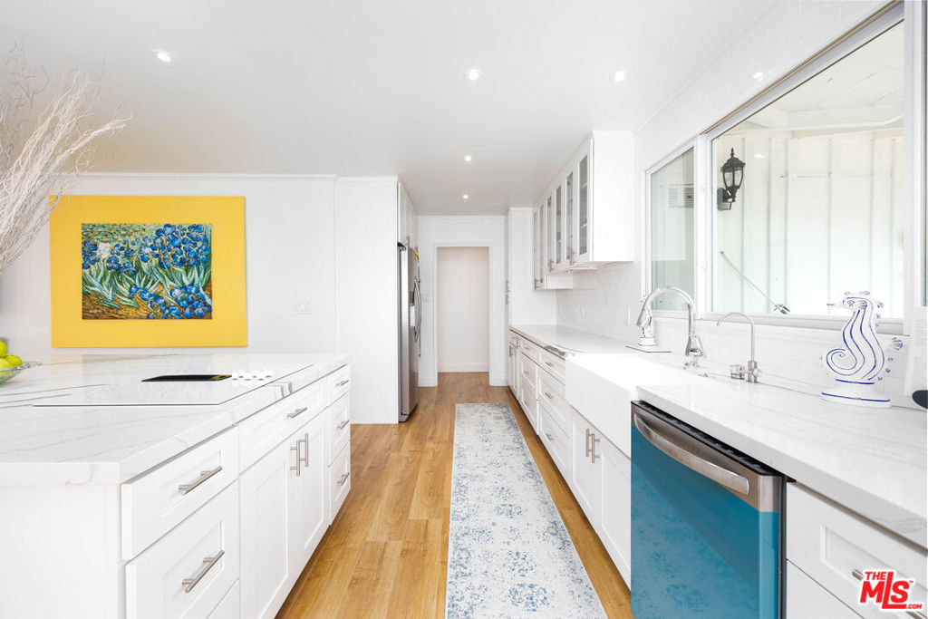 1110 Muirlands Drive - photo 13