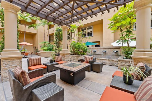 301 W G St, San Diego CA: https://media.crmls.org/mediaz/7beb68dd-9d72-46be-964d-aa1d9bccf74e.jpg