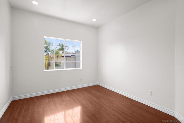 1669 Lisbon Pl, Escondido CA: https://media.crmls.org/mediaz/7beb82e2-a1a1-4574-9aeb-26ad83f7758e.jpg