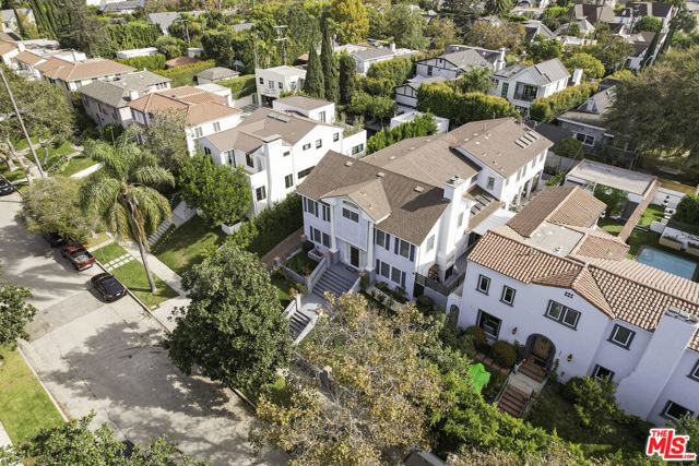 950 S Longwood Avenue, Los Angeles CA: https://media.crmls.org/mediaz/7beb9949-cb82-4b83-800b-070f281b1b6c.jpg