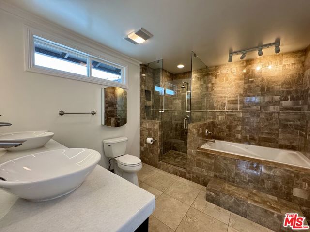 Image 11 of 16 For 2255 Westridge Road