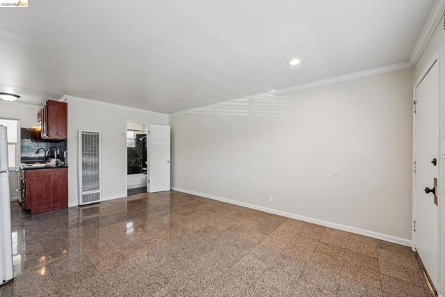 1220 62Nd St, Oakland CA: https://media.crmls.org/mediaz/7beccc43-a2e6-4886-bc3b-14226e4fcf17.jpg