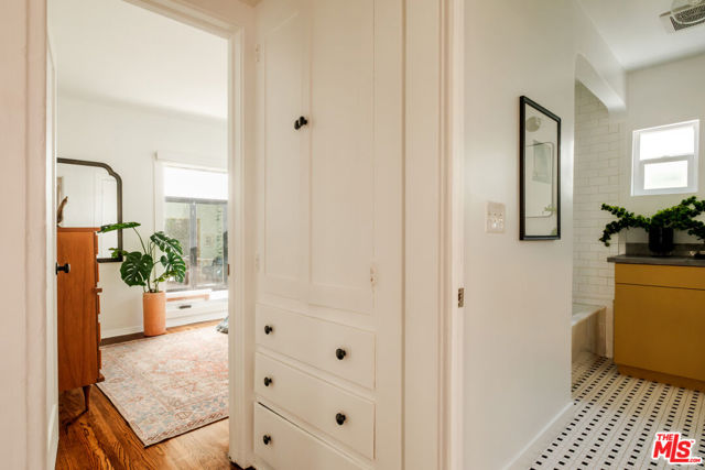 3 Bed Home for Sale in Los Angeles, California