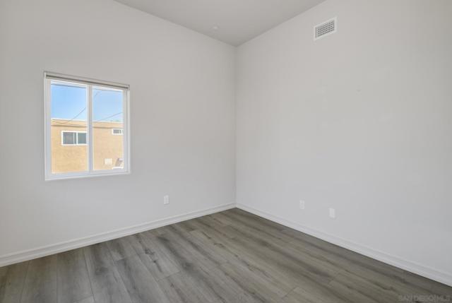 3739 31St St, San Diego CA: https://media.crmls.org/mediaz/7bed6688-f2fc-4644-af9d-879112e81904.jpg