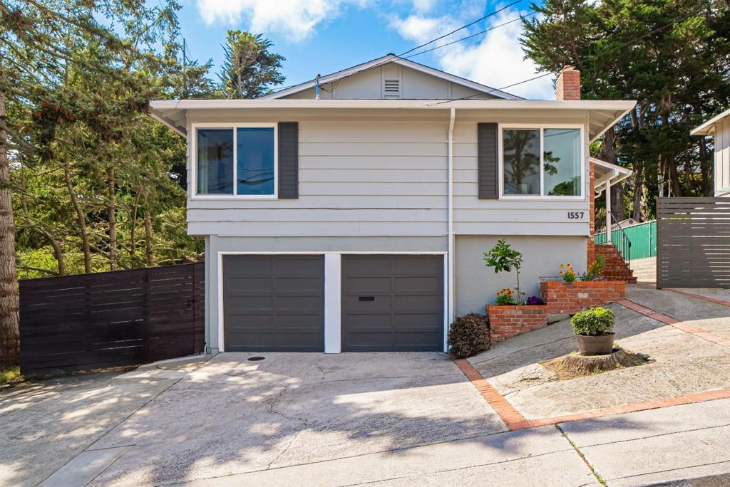 1557 Terra Nova Boulevard