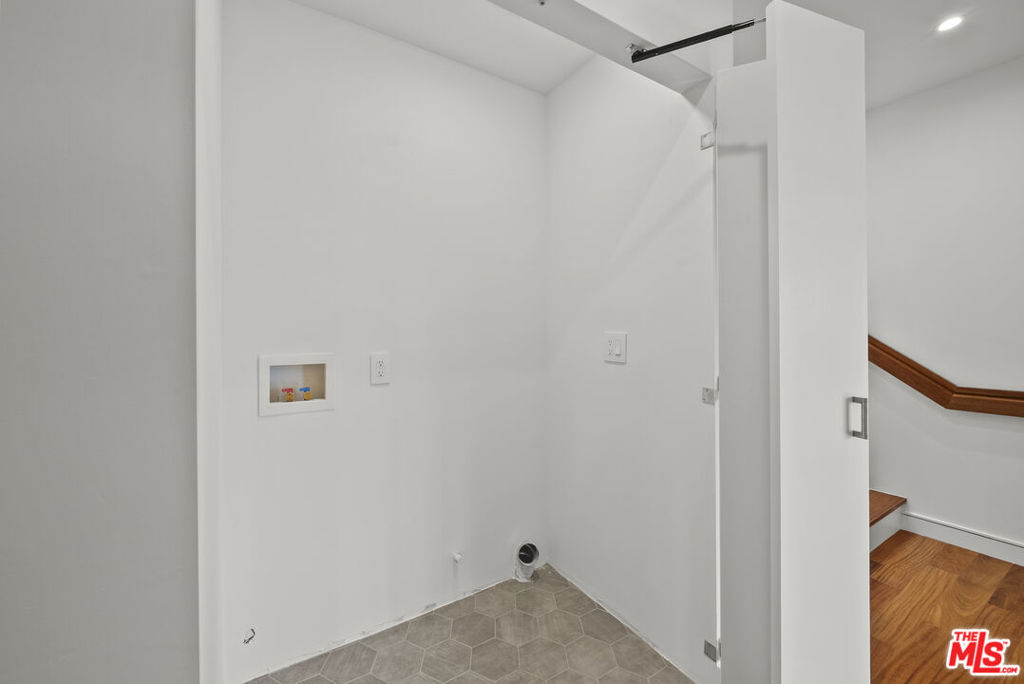 MLS #26856391 image #37