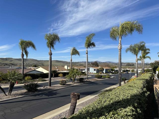 Detail Gallery Image 16 of 44 For 5252 Harvest Ct, Oceanside,  CA 92057 - 3 Beds | 2 Baths