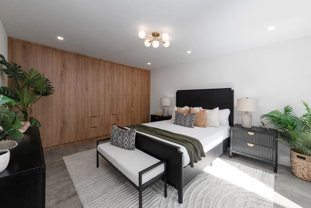 80 Lakeview Drive, Palm Springs CA: https://media.crmls.org/mediaz/7befdb8d-8a71-4b37-8d9c-fc90f6926fb8.jpg