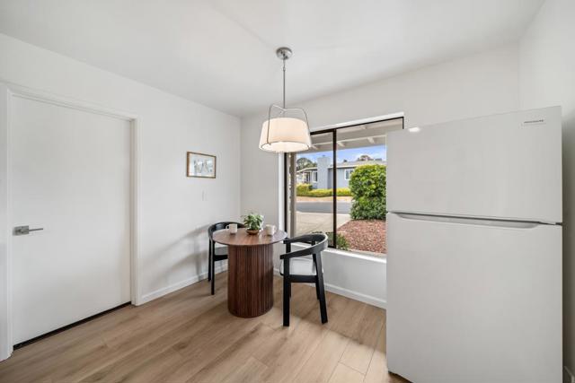 1293 Baywood Avenue, South San Francisco CA: https://media.crmls.org/mediaz/7bf07595-c2a2-4587-98c1-2e46a72f7e60.jpg