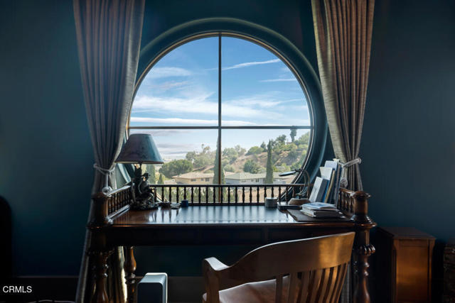 45 Valley Vista Drive, Camarillo CA: https://media.crmls.org/mediaz/7bf0e868-d038-4e01-b574-5086ad81d0ea.jpg