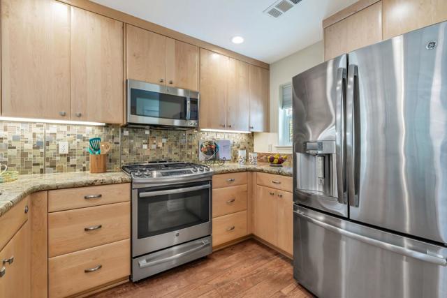 115 Fairway Village Court, Murphys CA: https://media.crmls.org/mediaz/7bf12997-66d9-4b99-8c7f-ccaf1ee5603c.jpg