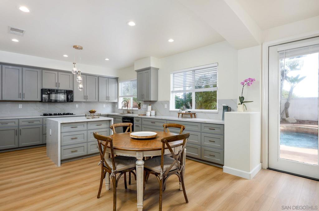 1749 Skimmer Ct - photo 12