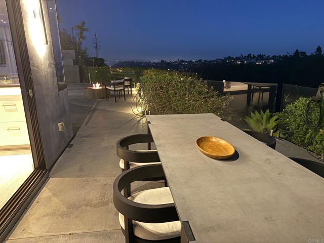 6544 Caminito Northland, La Jolla CA: https://media.crmls.org/mediaz/7bf17265-4b69-440b-baa3-871fe6f2ae65.jpg