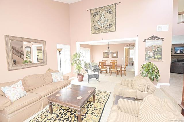 13862 DAVENPORT AVENUE, San Diego CA: https://media.crmls.org/mediaz/7bf1bf2d-750a-4464-be53-e130962949ce.jpg