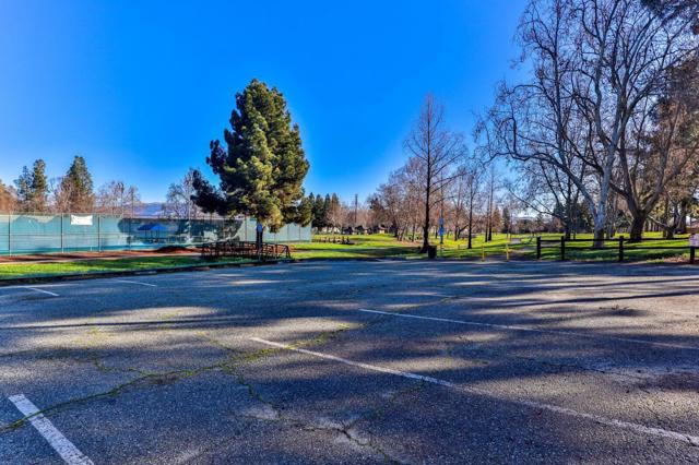 8421 Wayland Lane, Gilroy CA: https://media.crmls.org/mediaz/7bf223e8-f4c5-4297-9448-e546b606947c.jpg