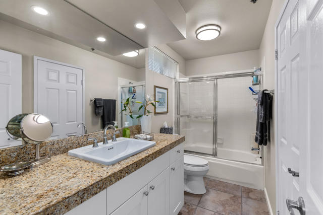 34041 Calle Mora, Cathedral City CA: https://media.crmls.org/mediaz/7bf23727-c18b-4139-823d-e91cca1ff0ad.jpg