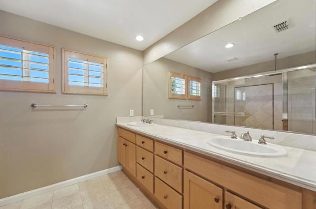 50 Waterford Court, Campbell CA: https://media.crmls.org/mediaz/7bf3489c-d84f-4868-afed-da3c998a331e.jpg