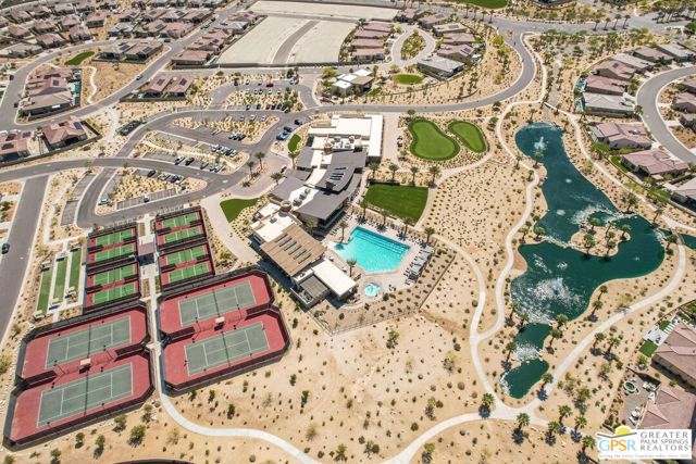 14 Cork Tree, Rancho Mirage CA: https://media.crmls.org/mediaz/7bf46d96-6535-4b41-8d9d-2de0f4626fc5.jpg